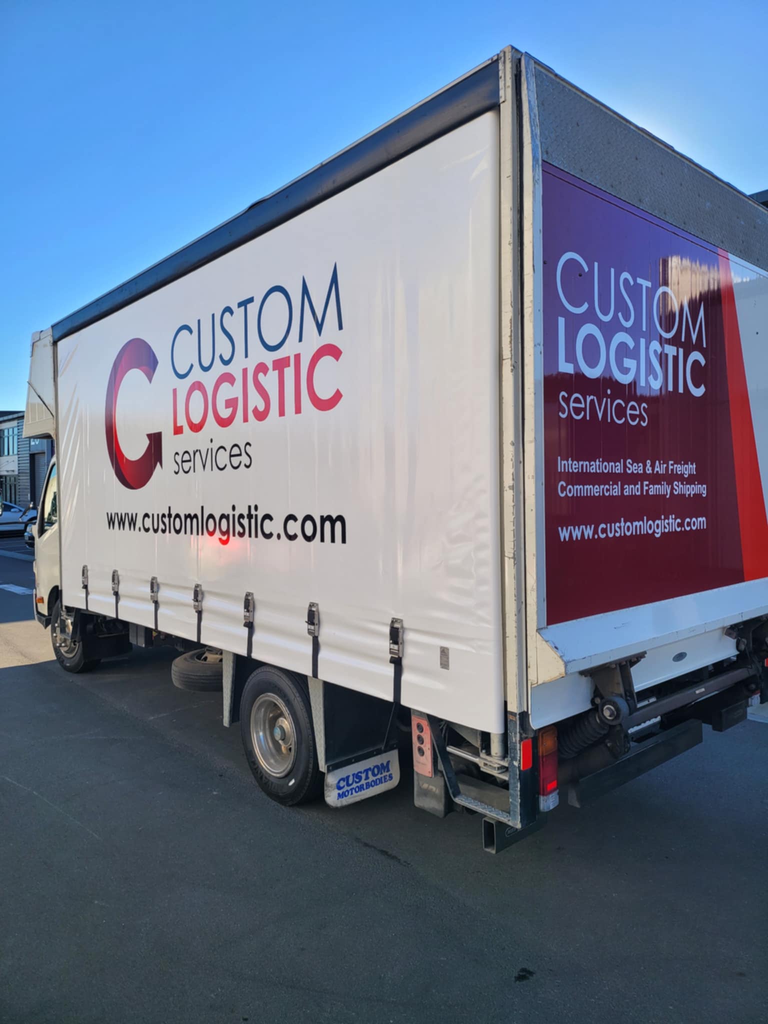 Custom Logistic Truck