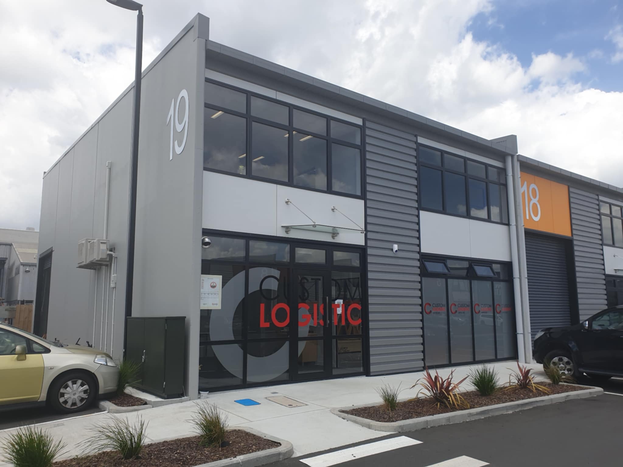 Custom Logistic Building